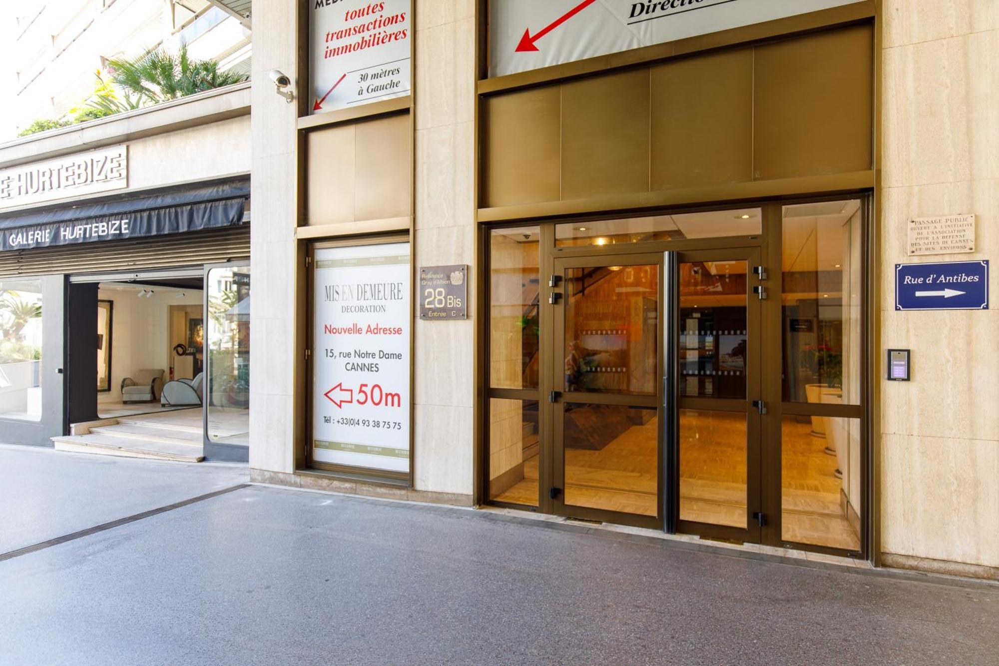 Gray D'Albion 2C4 Yourhosthelper Cannes Exterior photo